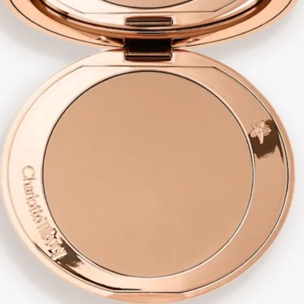 Charlotte Tilbury Air Brush Bronzer in Fair
